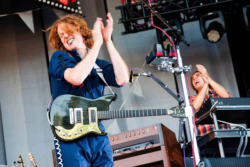 Arcade Fire liveop Rock-A-Field in Roeser, Luxemburg on 26 juni 2011
