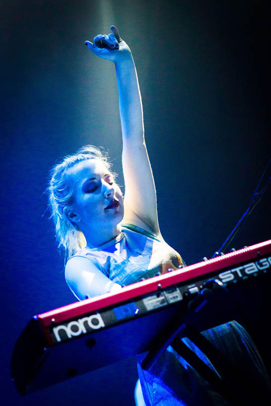Austra live in de Lotto Arena in Antwerp, België op 21 november 2012