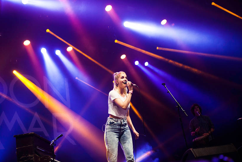 London Grammar live op Rock Werchter Festival in België op 3 juli 2014