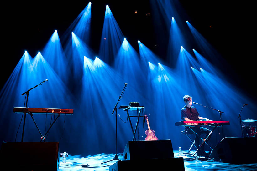 Performe Genius live in de Ancienne Belgique in Brussel, België op 11 september 2012