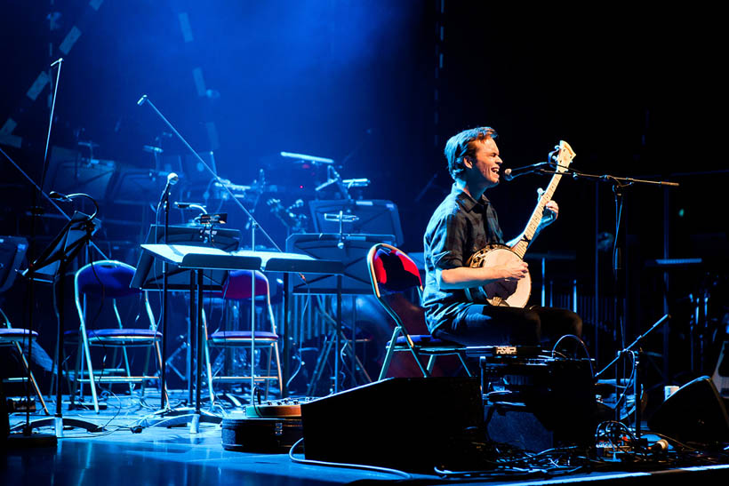 Peter Broderick live in de Ancienne Belgique in Brussel, België op 8 november 2012