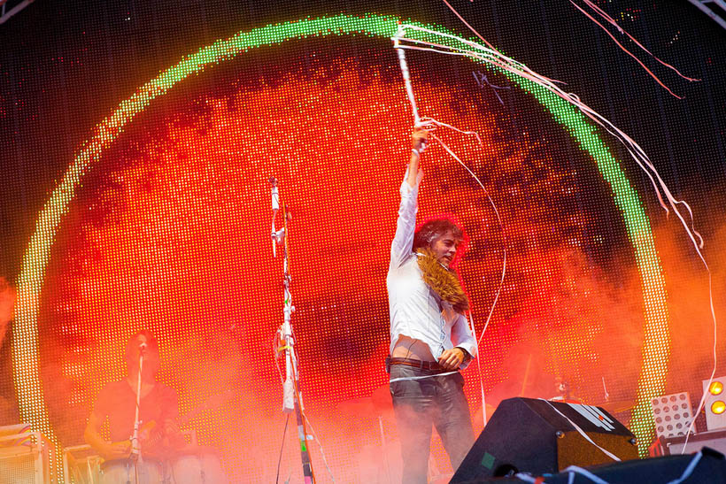 The Flaming Lips live op Dour Festival in België op 15 juli 2012